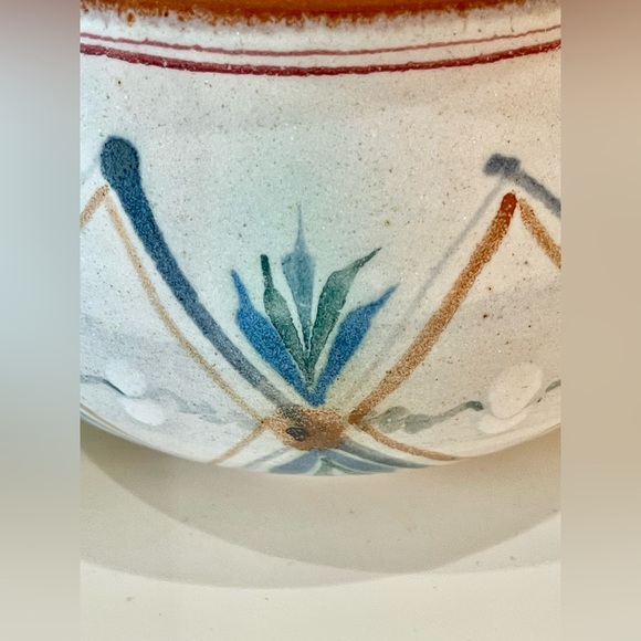 Basin Creek Pottery, 2 quart casserole with lid. Handmade hand painted cottage - Picture 5 of 6